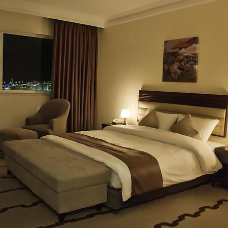 Carnival Hotel Amman Buitenkant foto