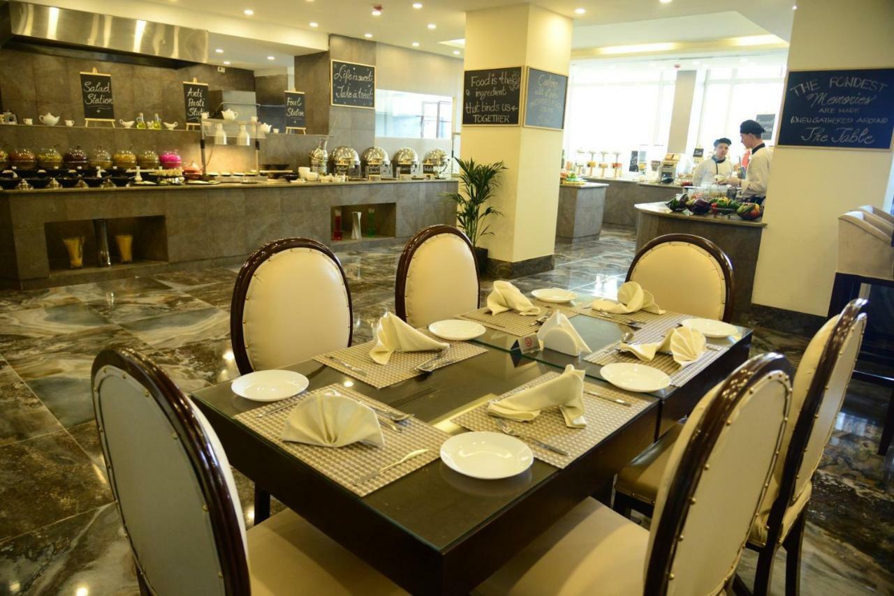 Carnival Hotel Amman Buitenkant foto