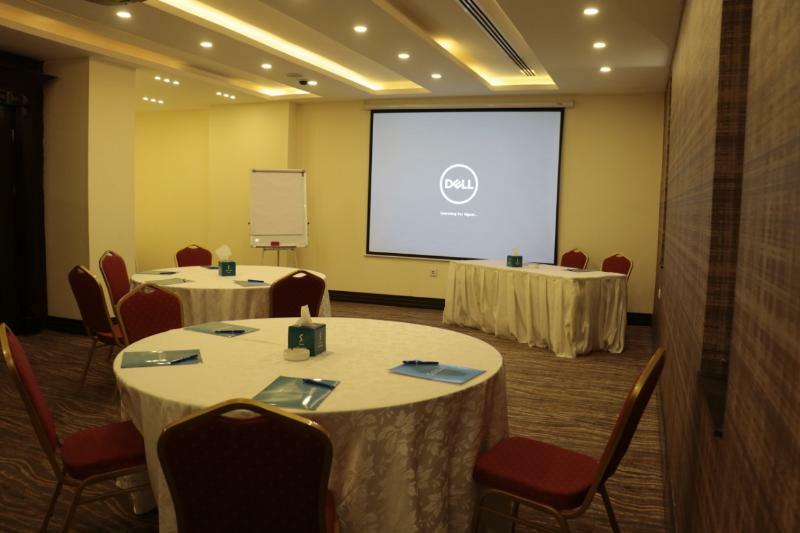 Carnival Hotel Amman Buitenkant foto